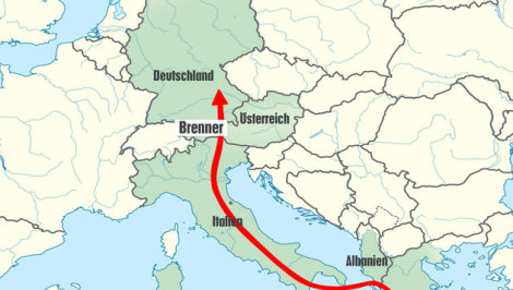 Flüchtlinge per Flugzeug nach Italien gebracht (Bild: Krone-Grafik)